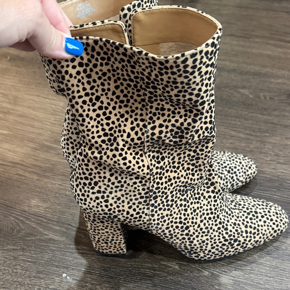 Leopard Print Mid-Calf Women's Boots - Beige Black